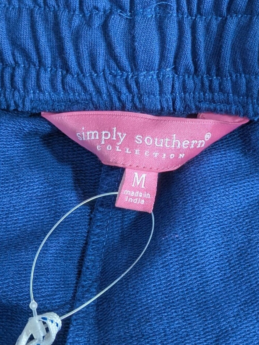 NEW Simply Southern Contrast Shorts - Navy Blue & Pink - Size Medium Womens M - Picture 5 of 5